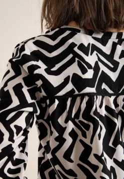 Bluse mit Grafikmuster light greige