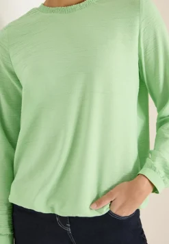 Bluse mit Smock-Ausschnitt bamboo green