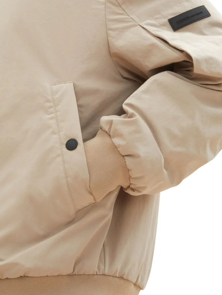 Bomber Jacke paving stone
