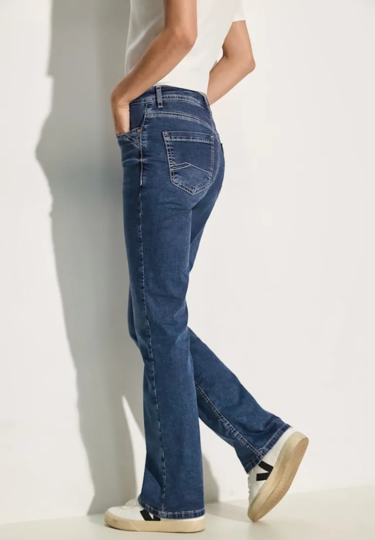 Bootcut Leg Jeans mid blue wash1