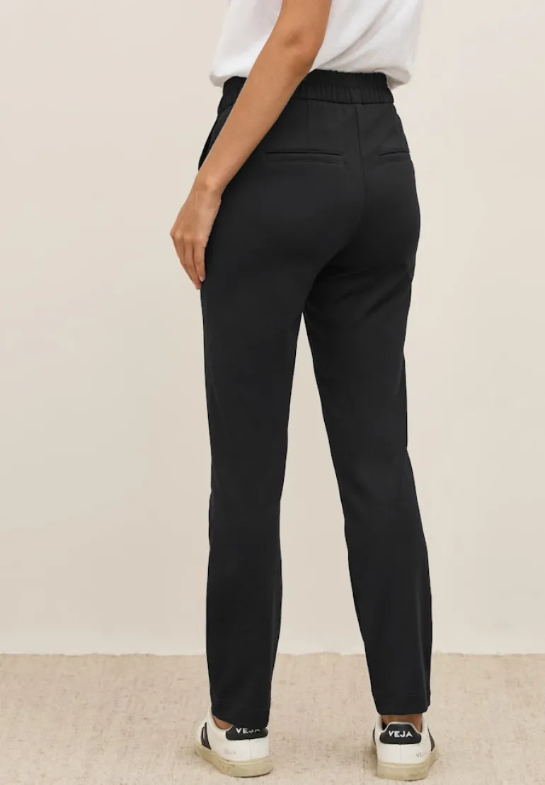 Casual Fit Hose black