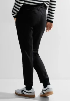 Casual Fit Joggpants black
