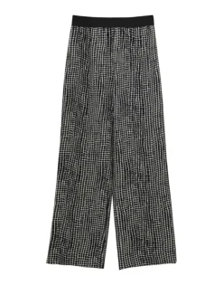 Cevil resort black