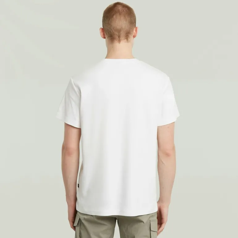 Chest logo r t white