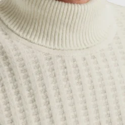 cotton blend stretch cloud dancer