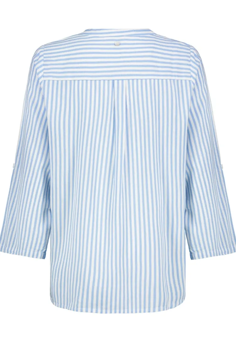 D74512M11117A2 stripes: white-open air blue