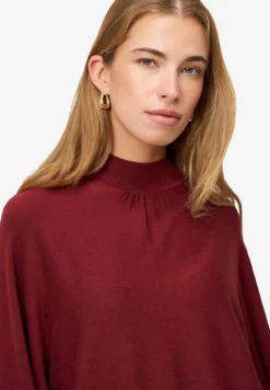 Feinstrickpullover mit Stehkragen cabernet