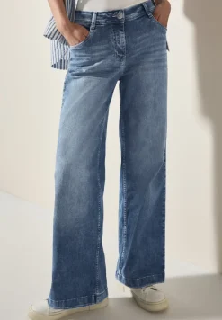 Flared Leg Jeans light blue washed