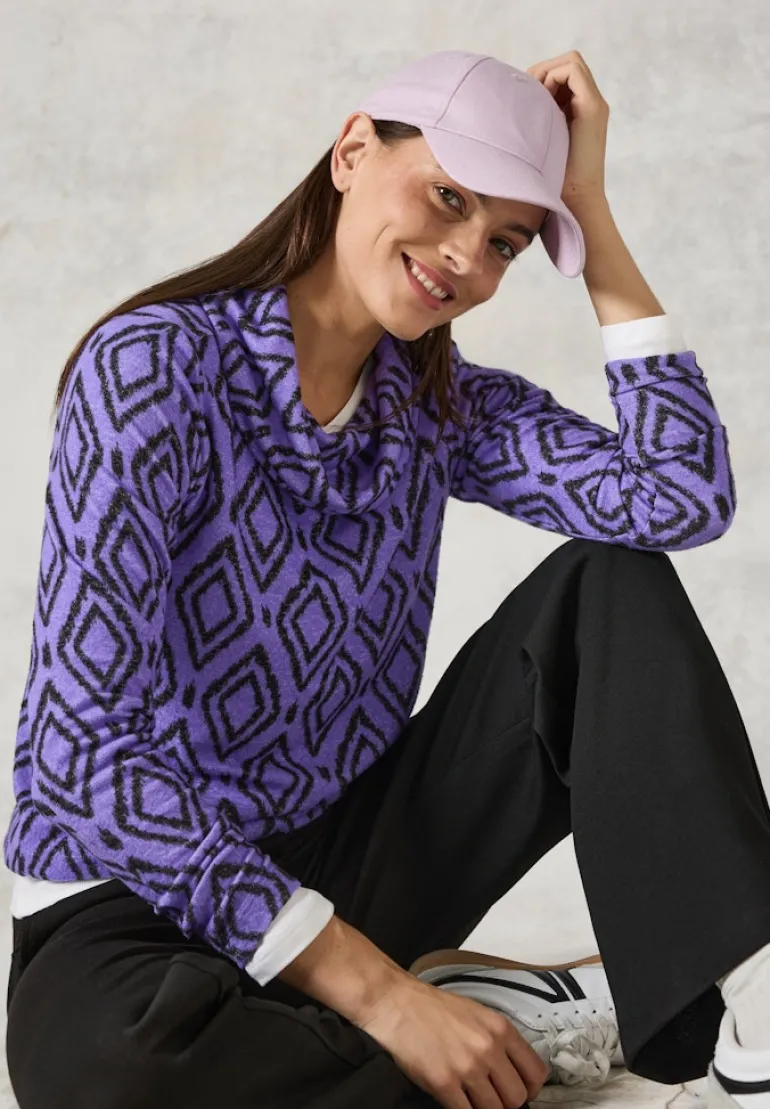 Flauschiges Shirt mit Print lilac melange