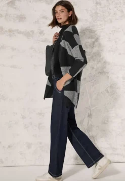 Gemusterte Strickjacke black