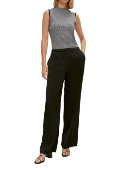 Hochgeschlossenes Stricktop schwarz