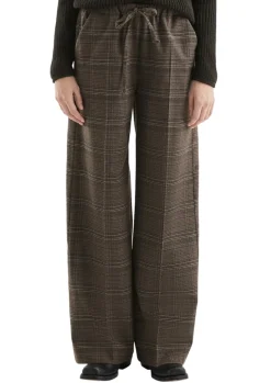 Hose braun