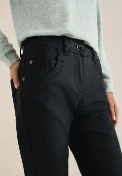Hose im Leder-Look black