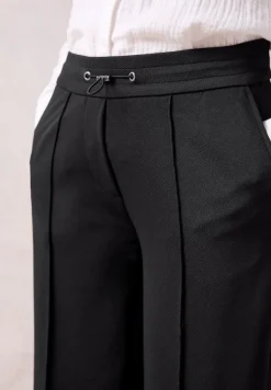 Hose im Loose Fit black