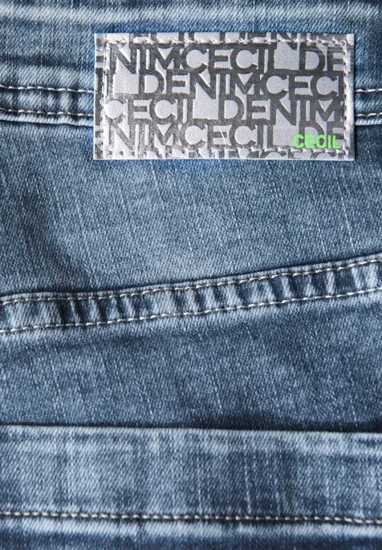 Jeans im Casual Fit light blue wash