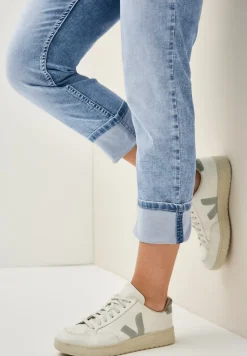 Jeans mit Turn-Up Detail light blue wash