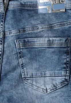 Jeans mit Turn-Up Detail mid blue wash