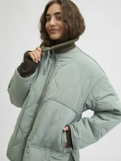 JXSERENA MID QUILTED JACKET OTW SN sea spray