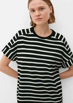 Kleid mit Ringelmuster schwarz