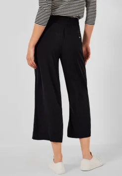 Loose Fit Hose black