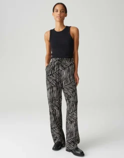 Marou palm leaves black