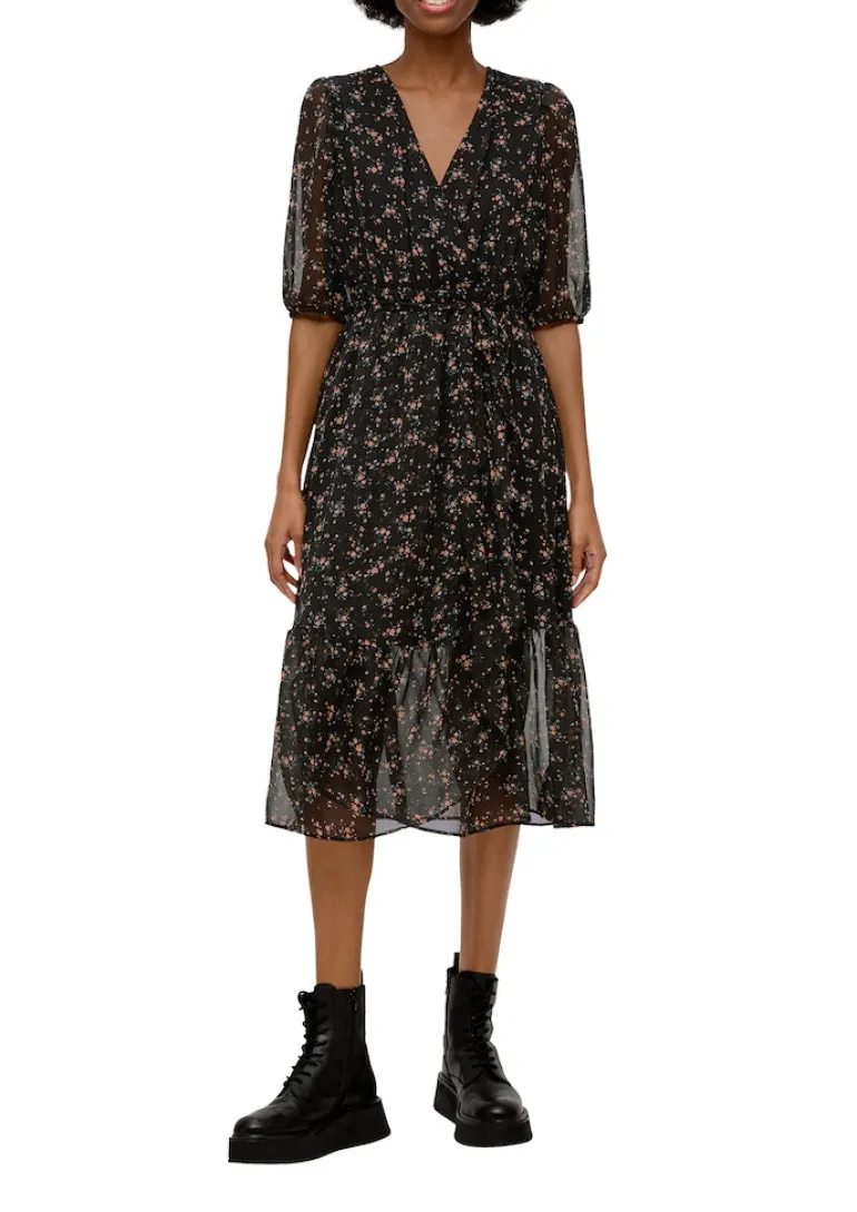 Maxi-Kleid mit All-over-Print schwarz