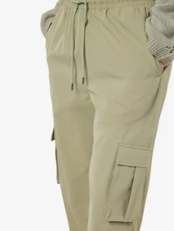 NMKIRBY HW CARGO PANTS WVN NOOS grün2