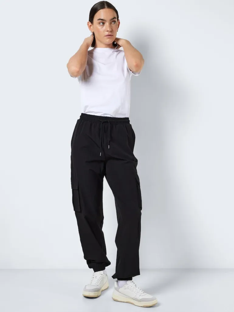 NMKIRBY HW CARGO PANTS WVN NOOS black