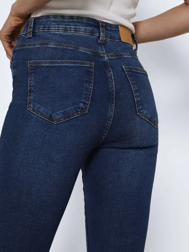 NMSALLIE HW FLARE JEAN VI021MB FWD NOOS medium blue denim