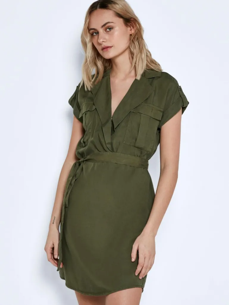 NMVERA S/S ENDI TENCEL DRESS FWD S* olive night