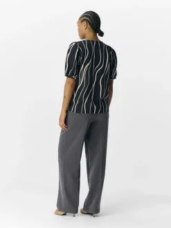 OBJJACIRA S/S V-NECK TOP NOOS black