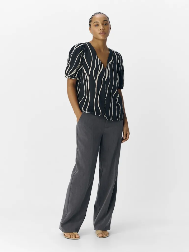 OBJJACIRA S/S V-NECK TOP NOOS black