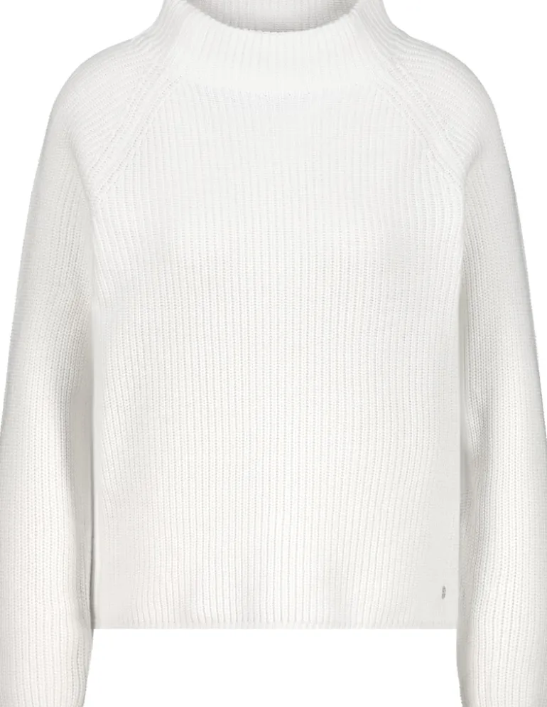 808986 off-white