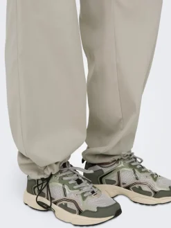 ONLCASHI CARGO PANT WVN NOOS chateau gray