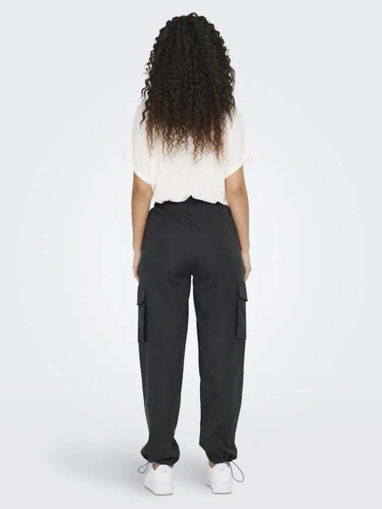 ONLCASHI CARGO PANT WVN NOOS raven