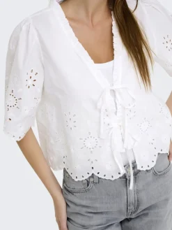 ONLMIFFY S/S EMB TIE TOP NOOS WVN cloud dancer