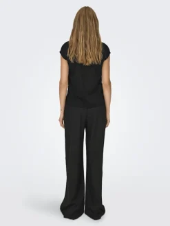 ONLSILVERY S/S V NECK LUREX TOP JRS NOOS black1