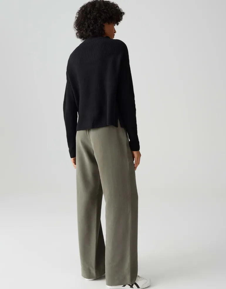 Pasika black