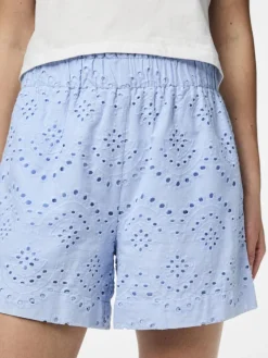 PCVILDE MW SHORTS WVN NOOS cashmere blue