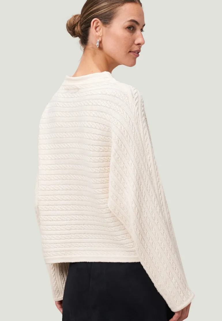 Pullover mit Zopfmuster eggnog