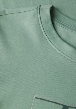 Shirt mit Artwork matcha green