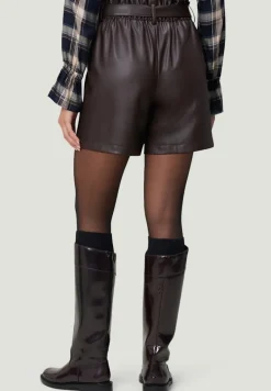 Shorts in Lederoptik mit Bindegürtel chocolate plum