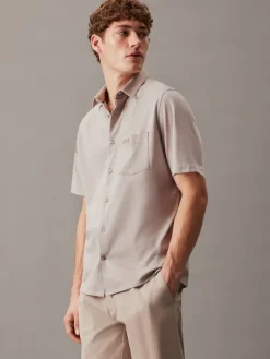 SMOOTH COTTON POCKET S/S SHIRT atmosphere
