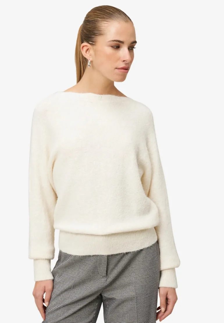 Strickpullover mit U-Boot Ausschnitt eggnog