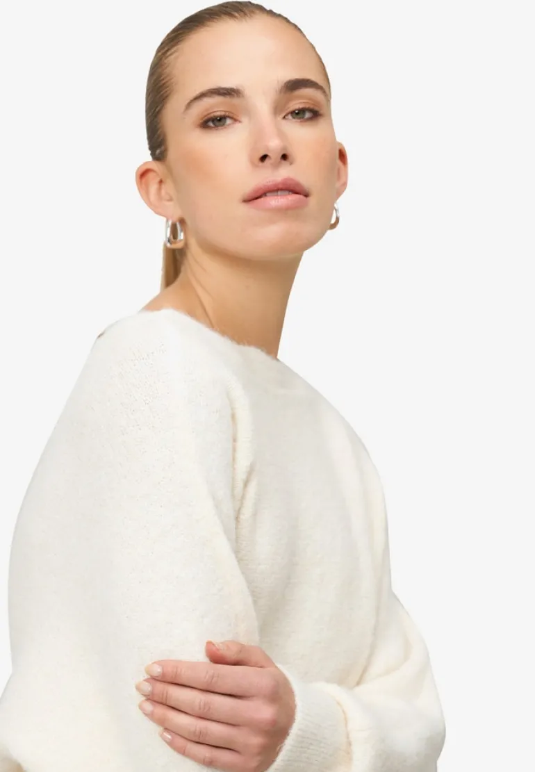 Strickpullover mit U-Boot Ausschnitt eggnog
