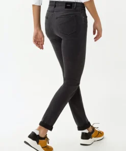 Style Shakira used grey