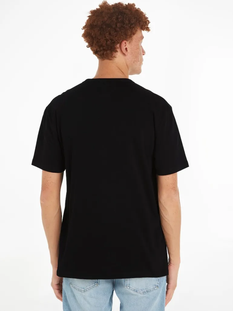 TJM REG BADGE TEE EXT black