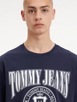 TJM RLXD VARSITY LOGO TEE twilight navy