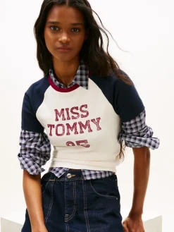 TJW SLIM SH MISS TOMMY SS TEE ancient white