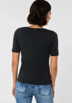 T-Shirt in Unifarbe black